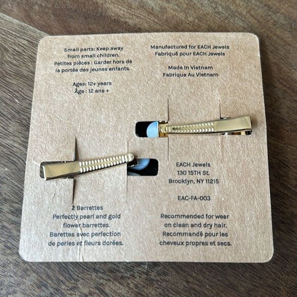 Each Jewels Shiny Pearl Petals Daisy Hair Clips Set of Two! - Picture 8 of 9